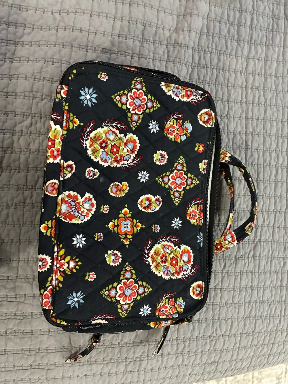 Vera Bradley compact quilted